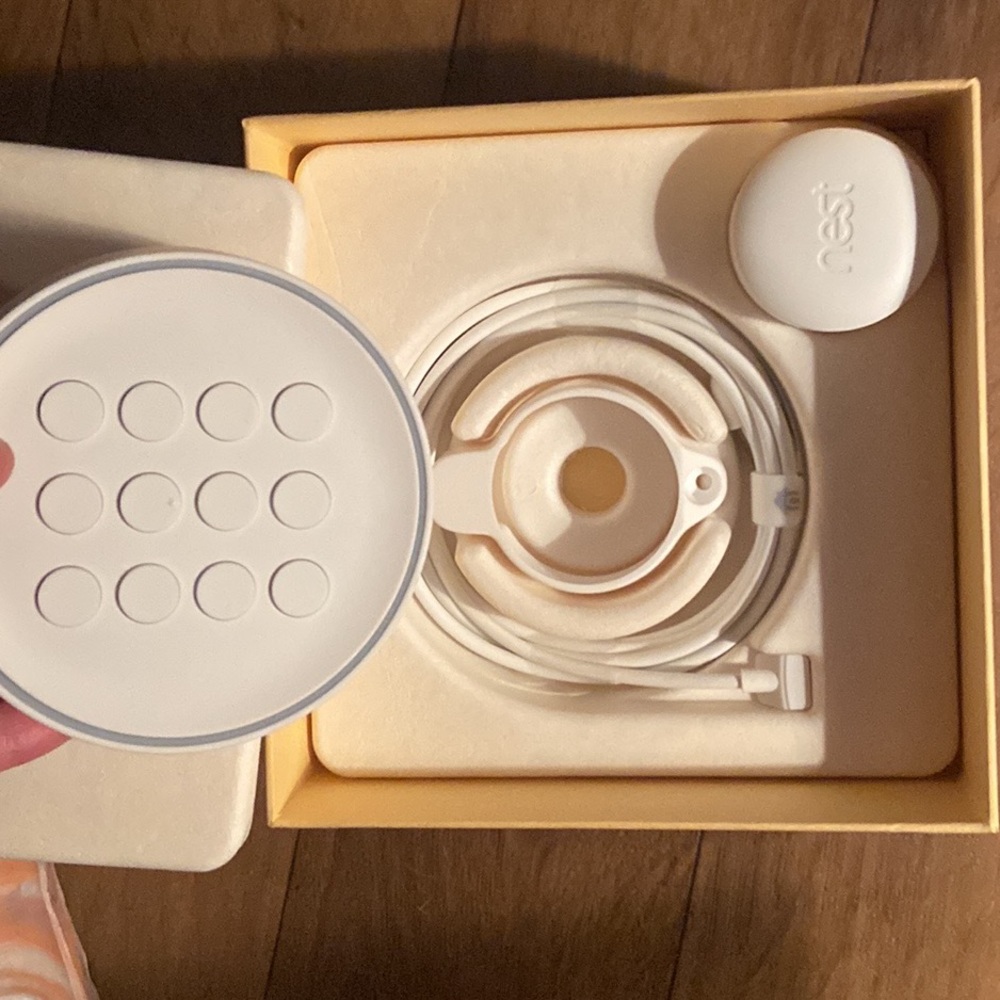 Google Nest Secure Alarm System Brand New Took Plastic Off To Take Pictures